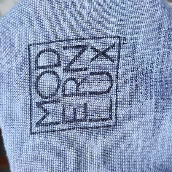 Graphic tee - Picture 6 of 6